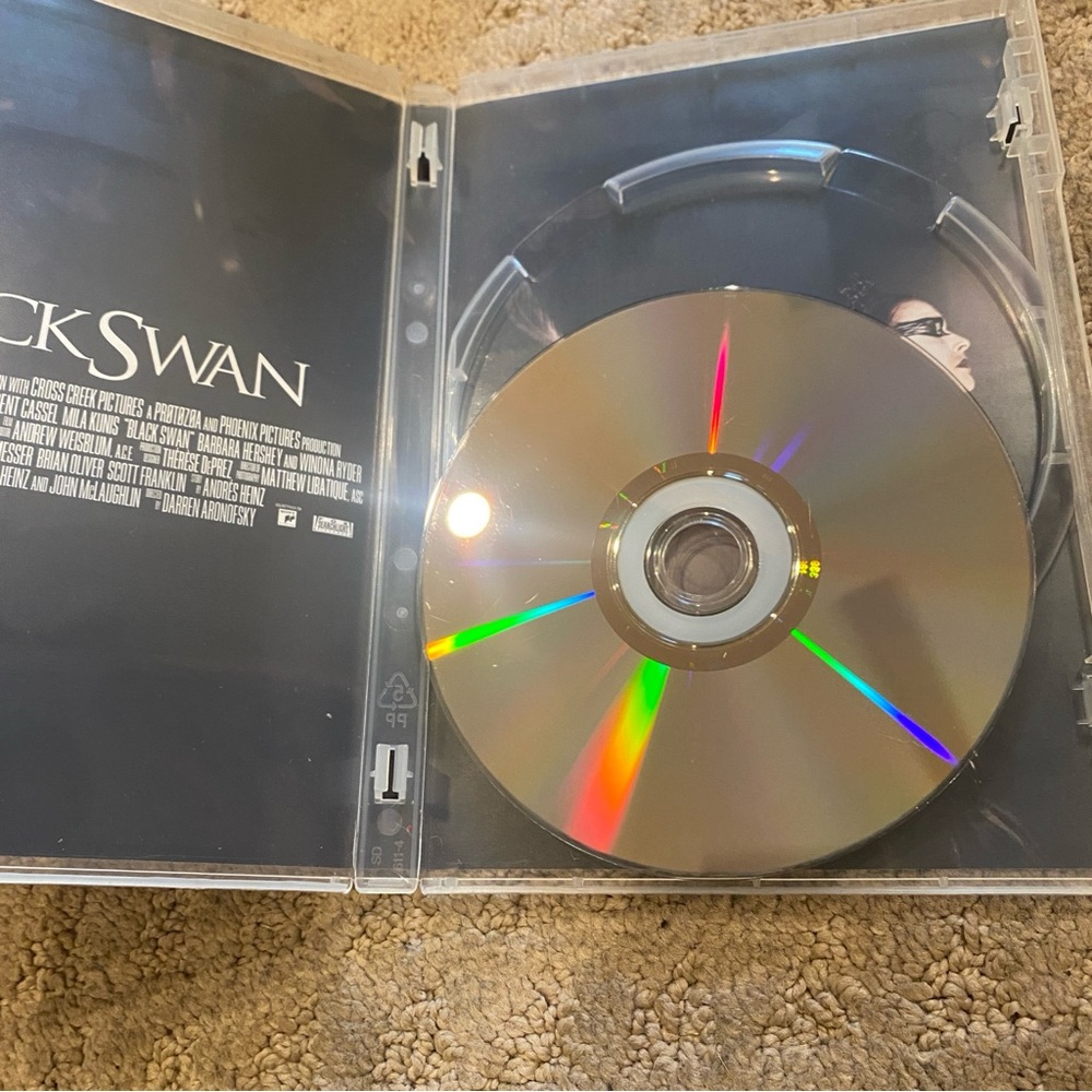 DVD, Black Swan - Picture 4 of 5